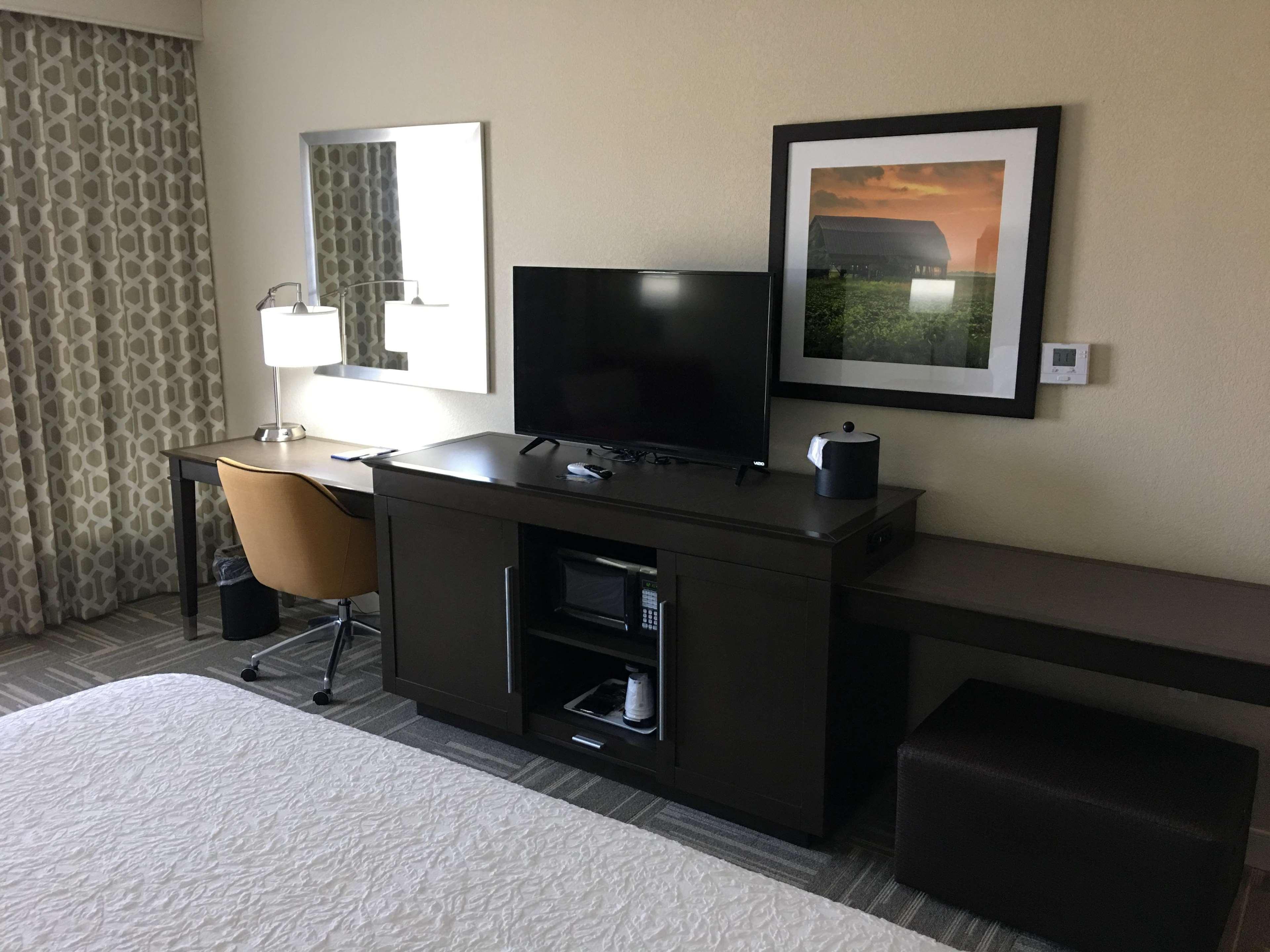 Hampton Inn Mcpherson Extérieur photo
