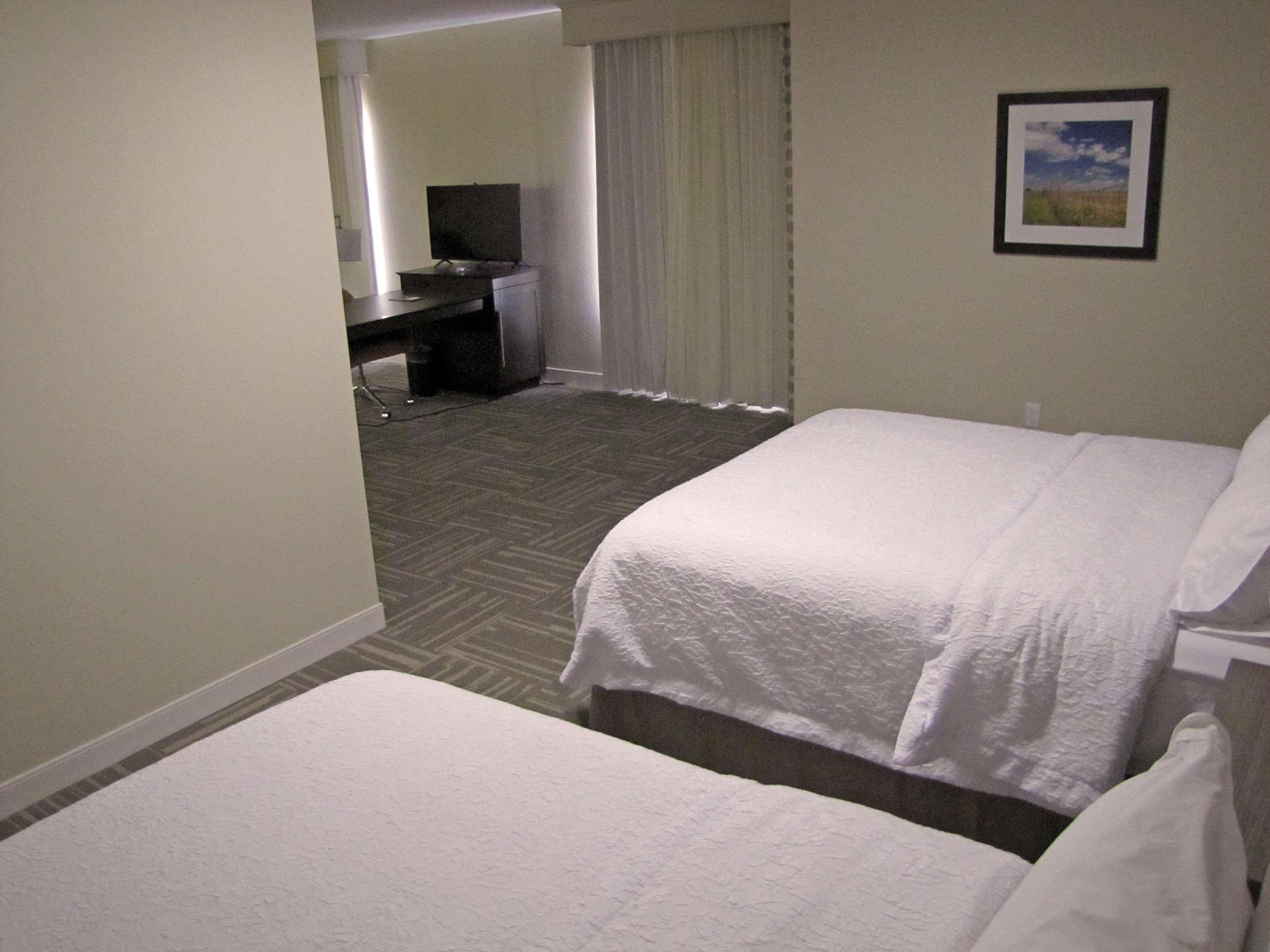 Hampton Inn Mcpherson Extérieur photo