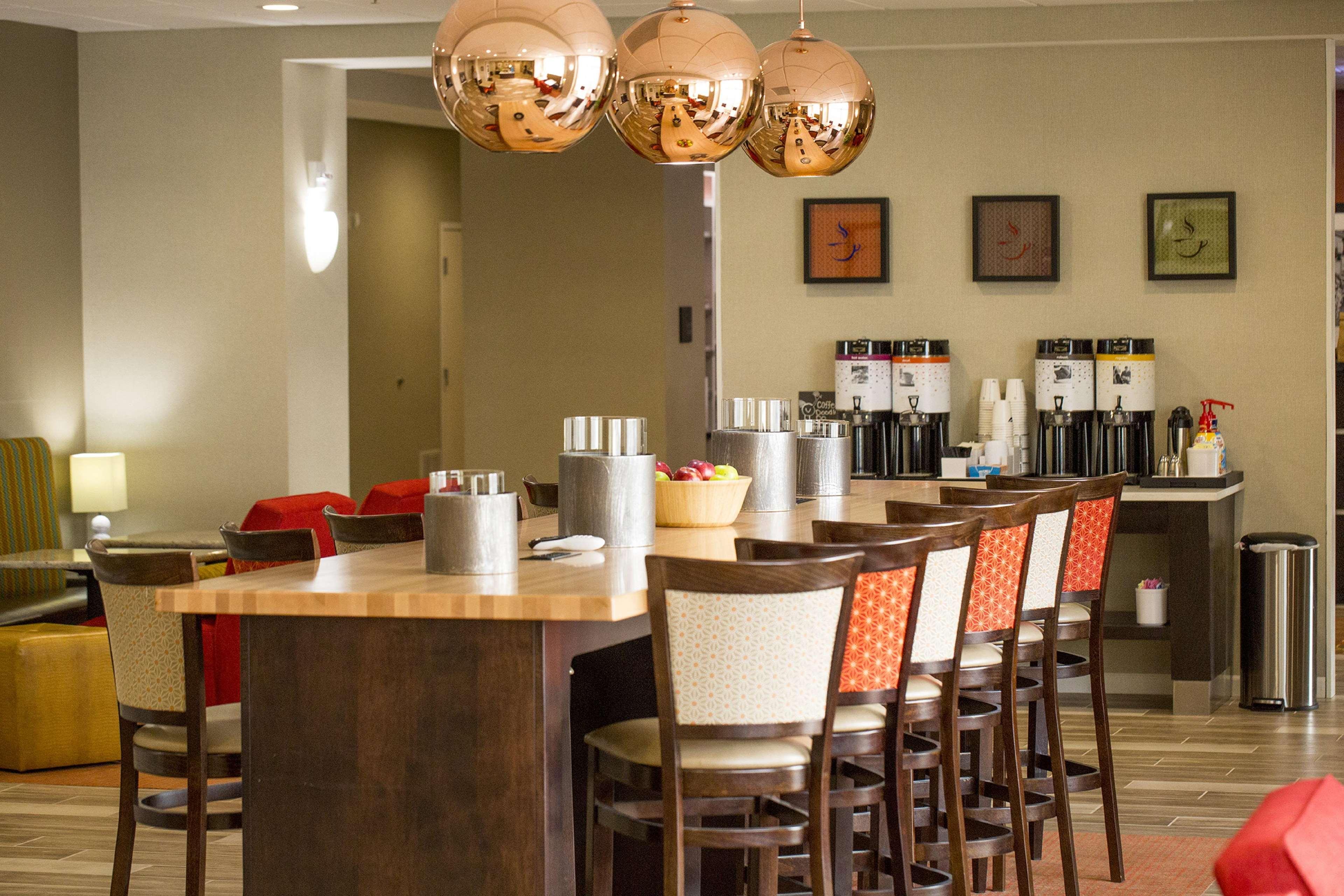 Hampton Inn Mcpherson Extérieur photo
